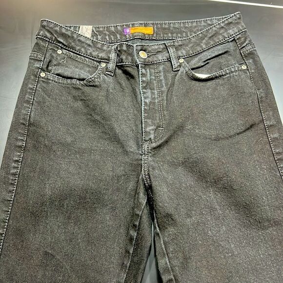 Black Long Rise Denim Jeans By Aura. Size 10 - Picture 2 of 8